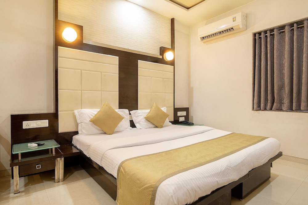 Hotel Satkar