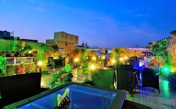 Hotel Aman Continental - Paharganj
