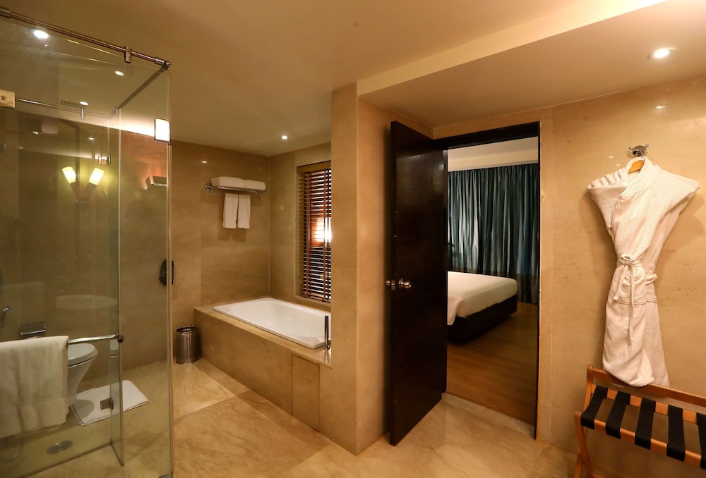 Radisson Blu Hotel Chennai City Centre