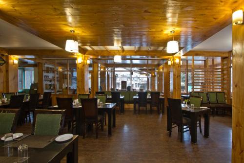 The Whispering Inn - A Vintage Boutique Resort