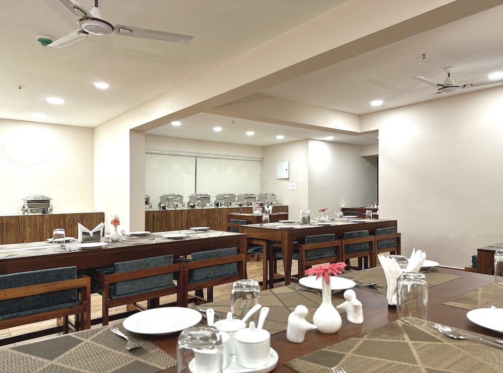 The Habitat Suites, walkable distance to Guruvayoor temple