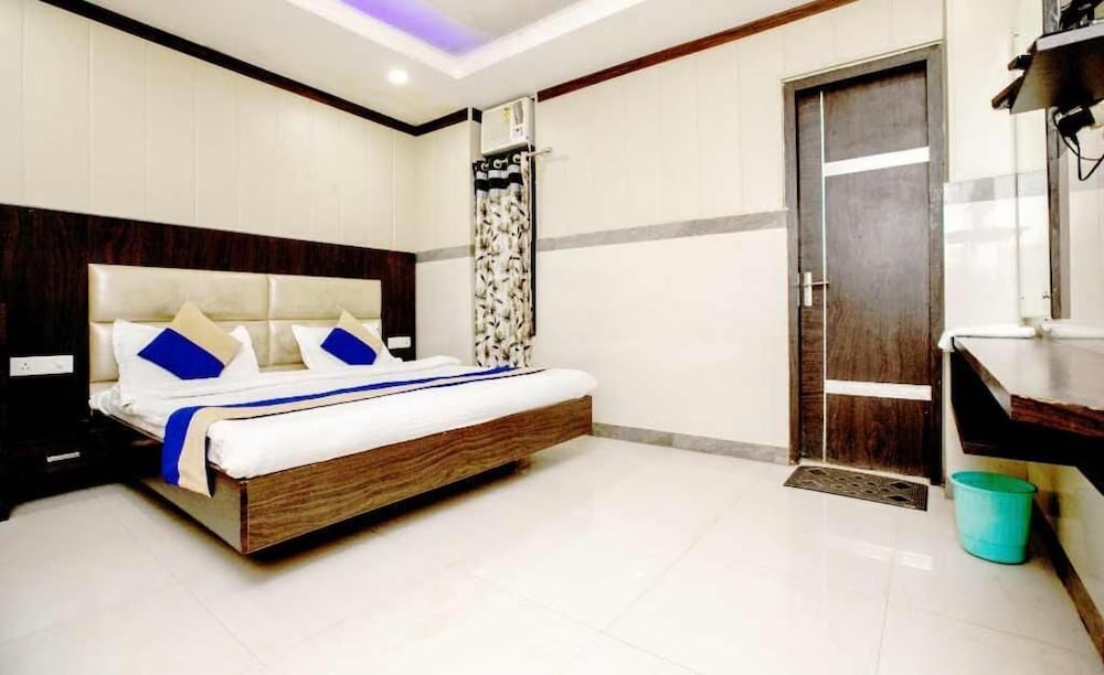 Hotel Subash