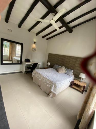 Rivonia Guest House Louise Terrace