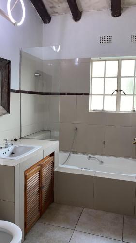 Rivonia Guest House Louise Terrace
