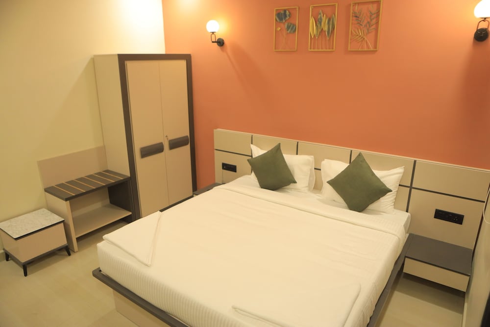 Kansone Hotel And Banquets