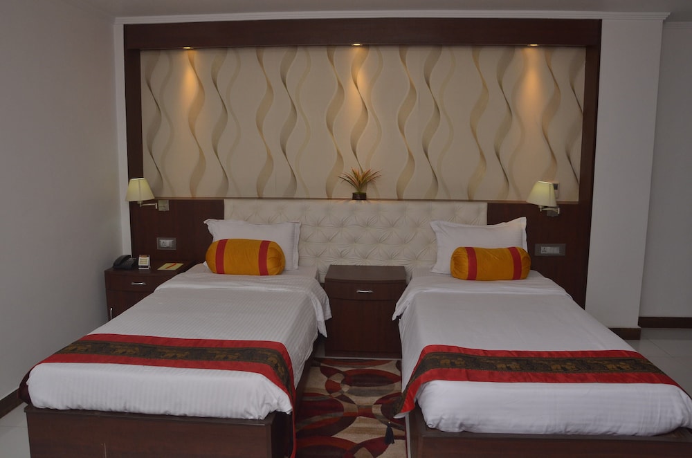 Airport City Hotel