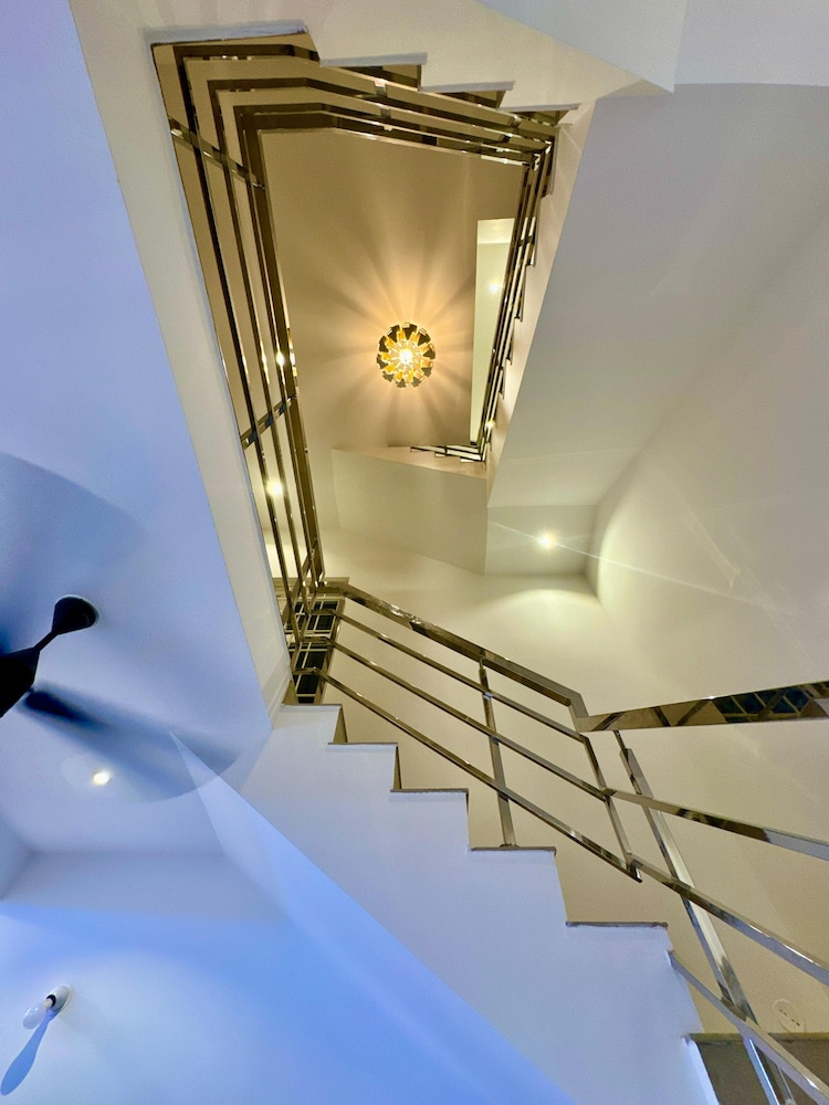 ECR Holidays Lavish Homestay