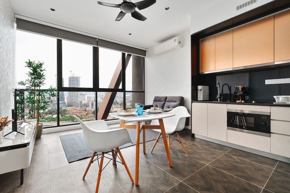 Scarletz KLCC Apartments By Soulasia