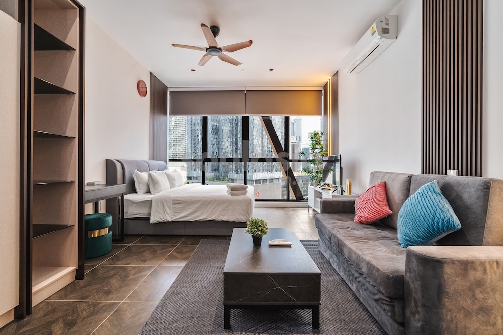 Scarletz KLCC Apartments By Soulasia