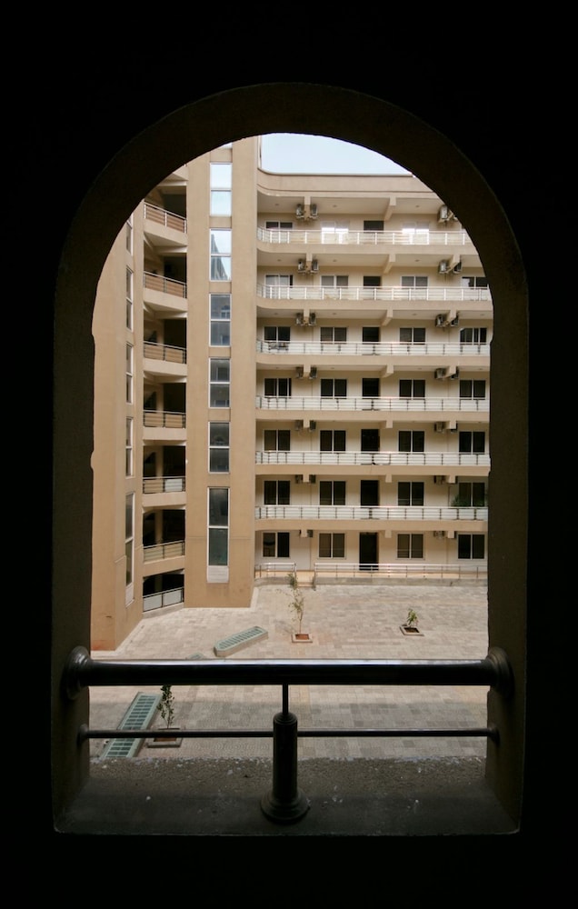 Executive Heights Apartments