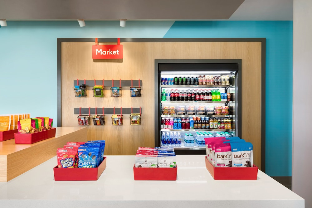 avid hotel Perry-National Fairground Area by IHG