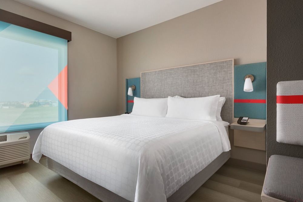 avid hotel Perry-National Fairground Area by IHG