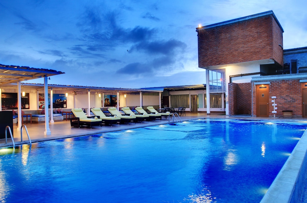 Hotel Royal Orchid Bangalore