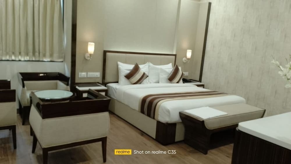 Hotel Grand Kaushalya