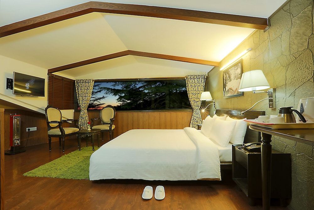 Hotel Fairmount Shimla Forest Greens