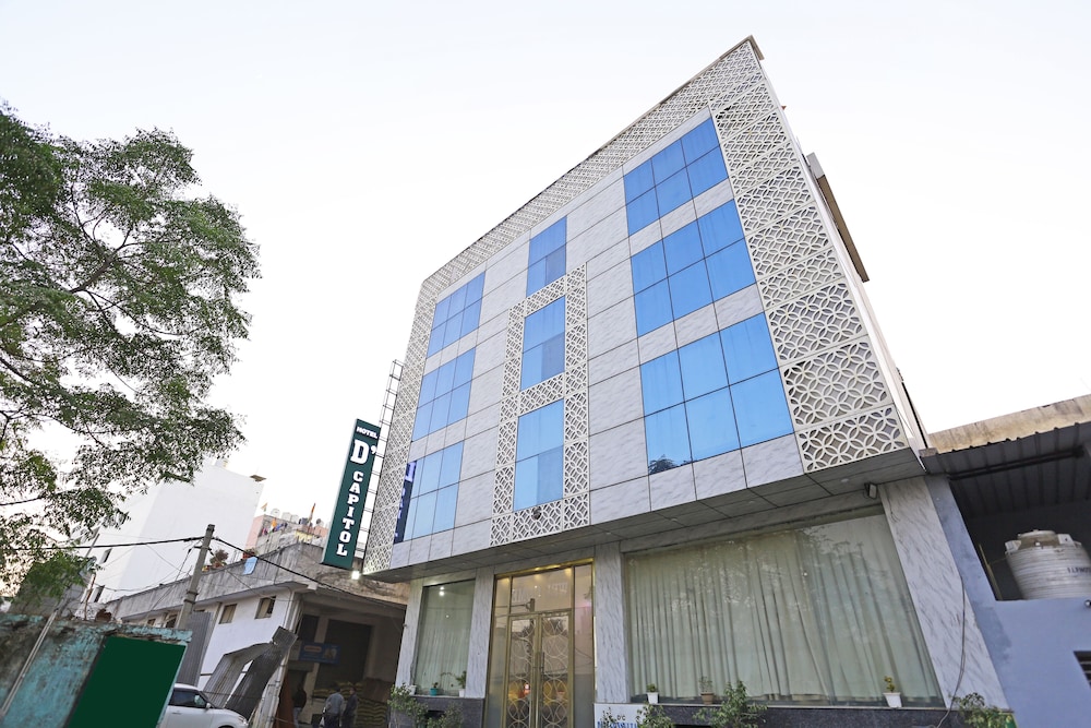 Hotel D Capitol - Delhi Airport