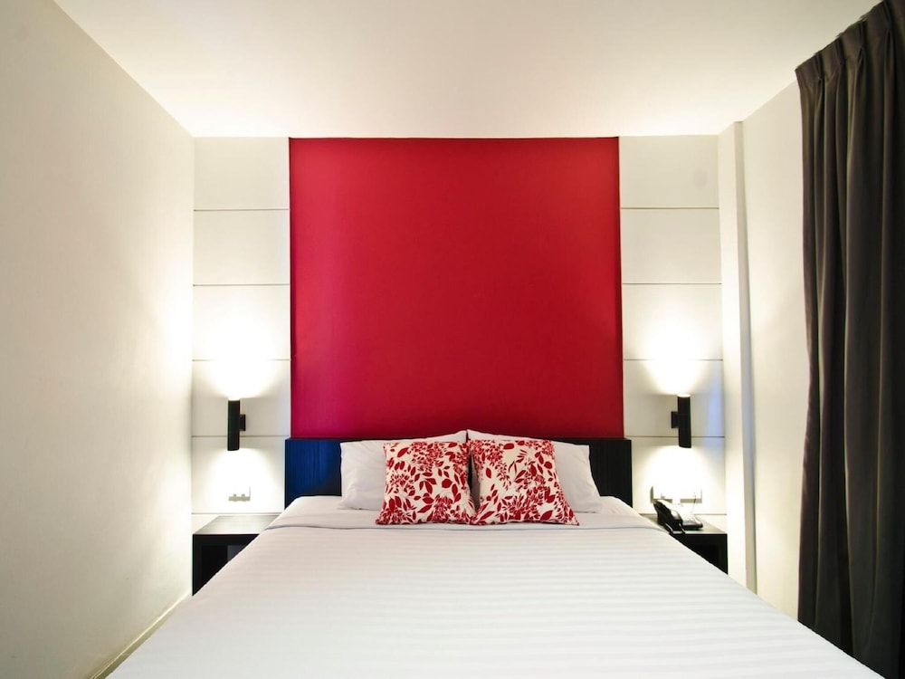 DI Place Hotel