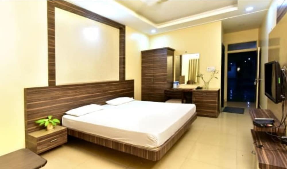 Hotel Silver Inn