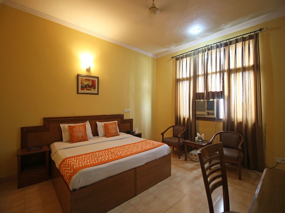 Hotel Clarks International