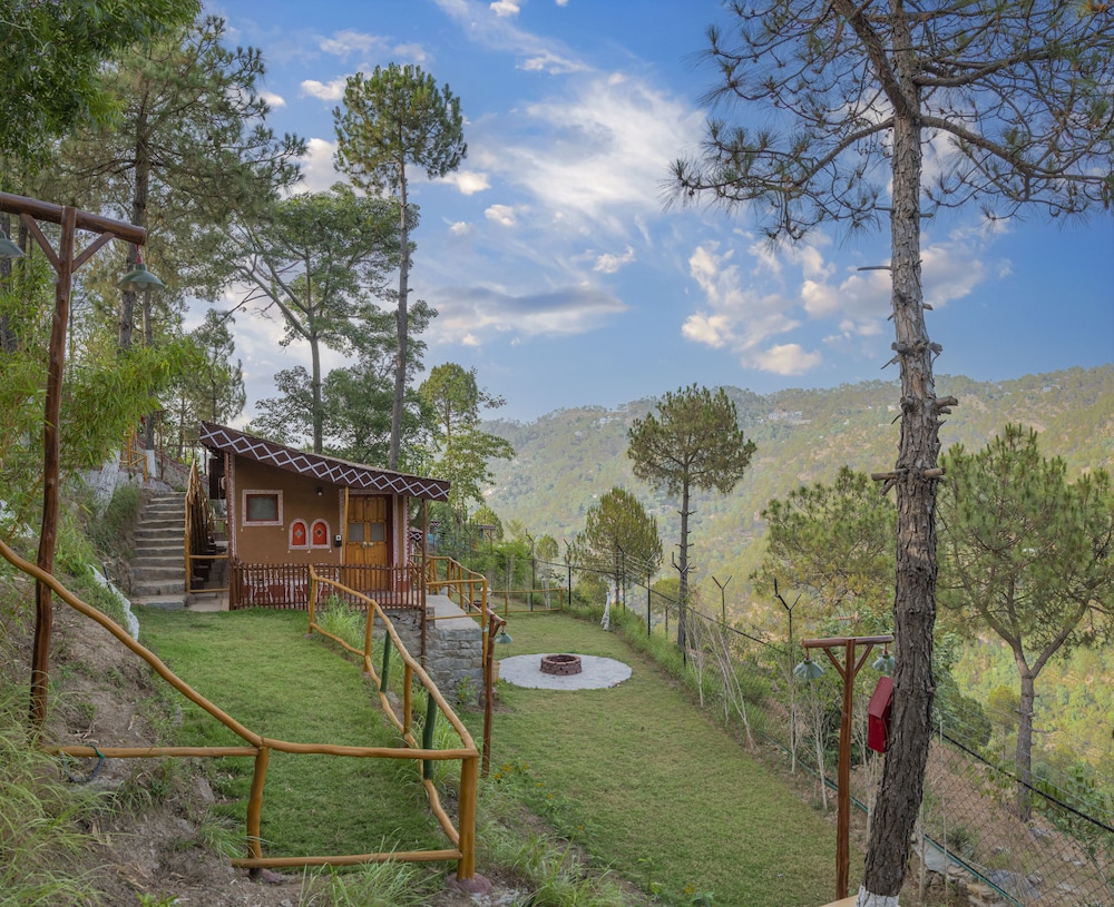 A Kasauli Ggaon by Echor