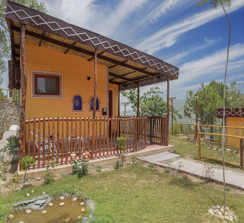 A Kasauli Ggaon by Echor