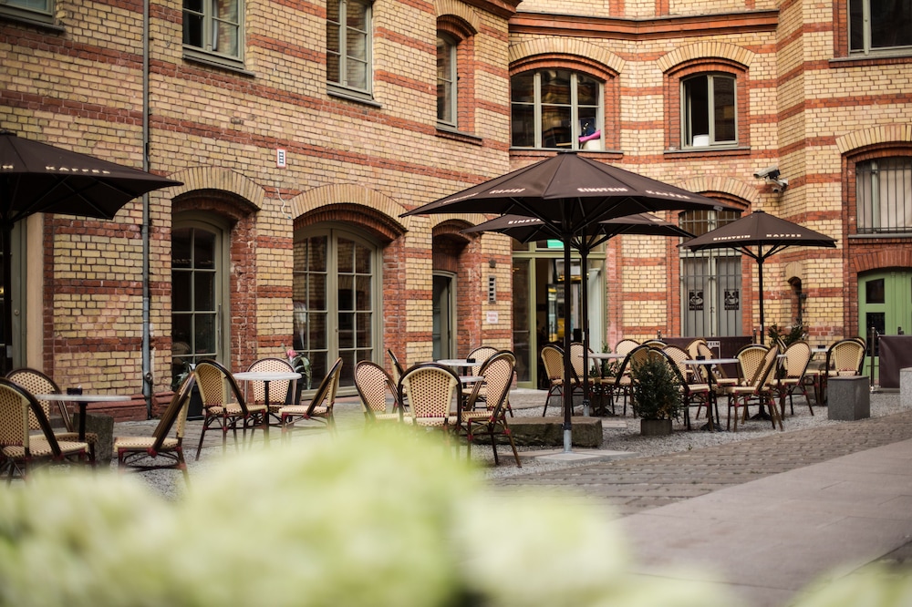 Numa Berlin Weinmeister