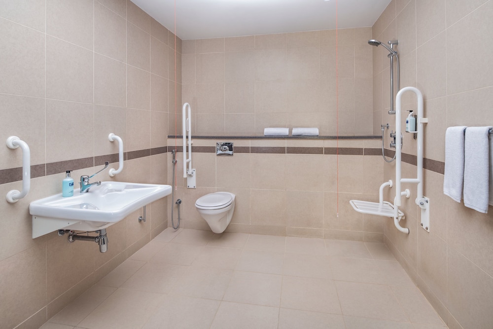 Holiday Inn Express Dubai Jumeirah by IHG