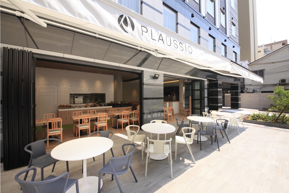 Quintessa Hotel Osaka Shinsaibashi Comic&Books