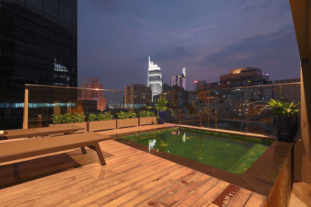 Cherry Hotel