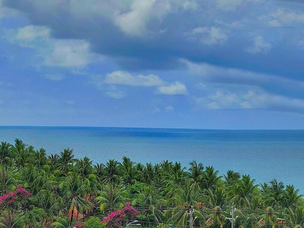 Victoria Phu Quoc Hotel