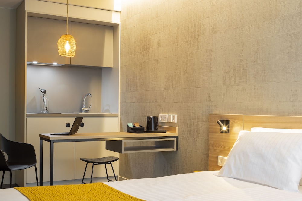37 Lodge La Défense Courbevoie