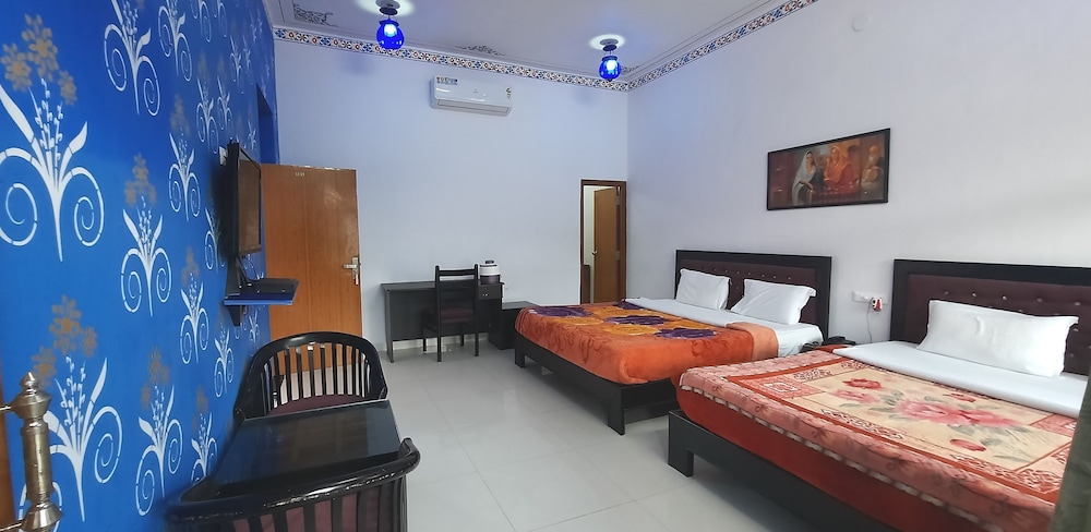 V Resorts Lake Alpi Kumbhalghar
