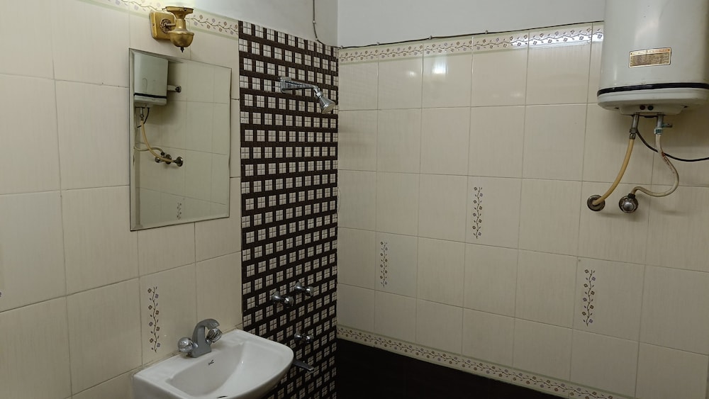 Hotel Samrat