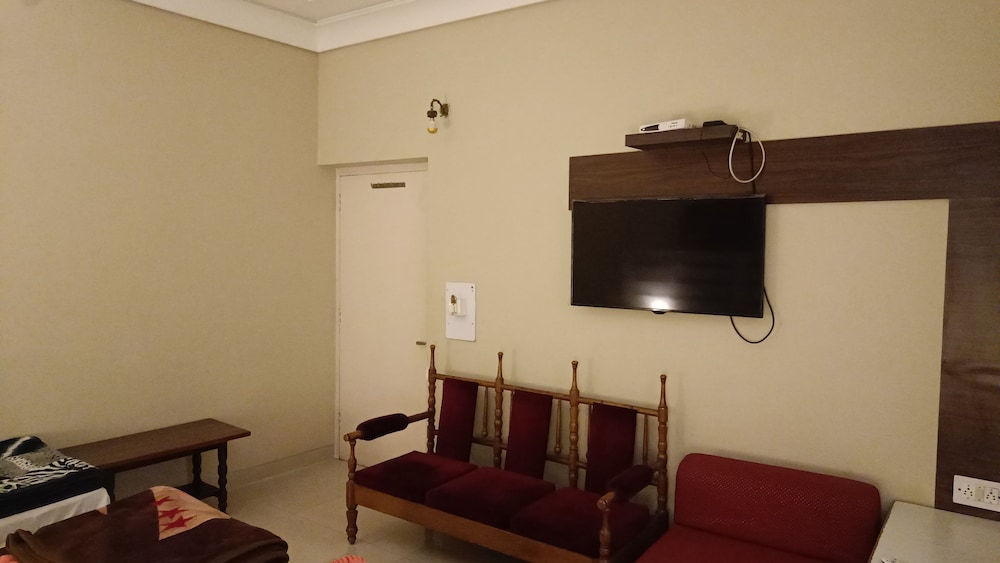 Hotel Samrat