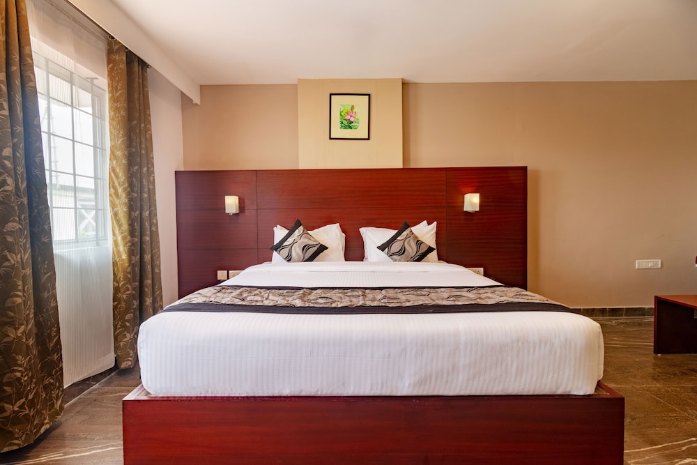 Zip by spree Hotels Mangala Towers