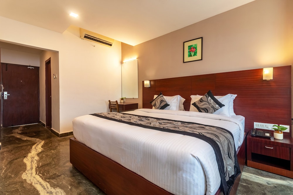 Zip by spree Hotels Mangala Towers