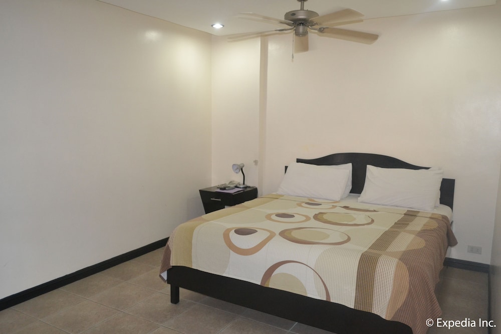 Boomerang Hotel