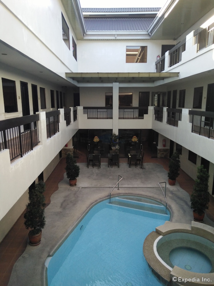 Boomerang Hotel