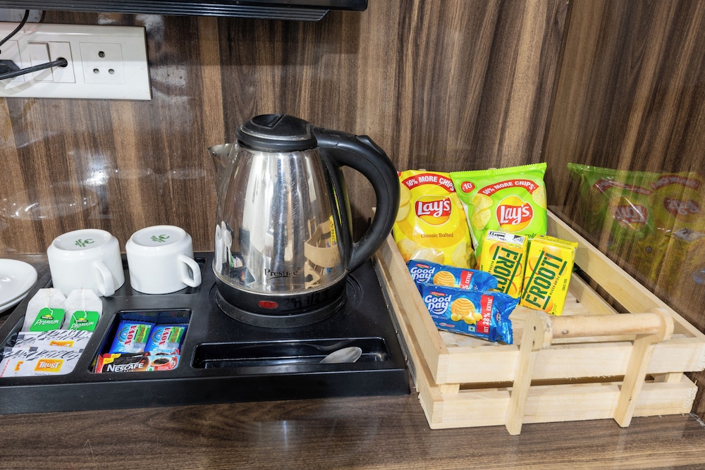 royal inn igi airport
