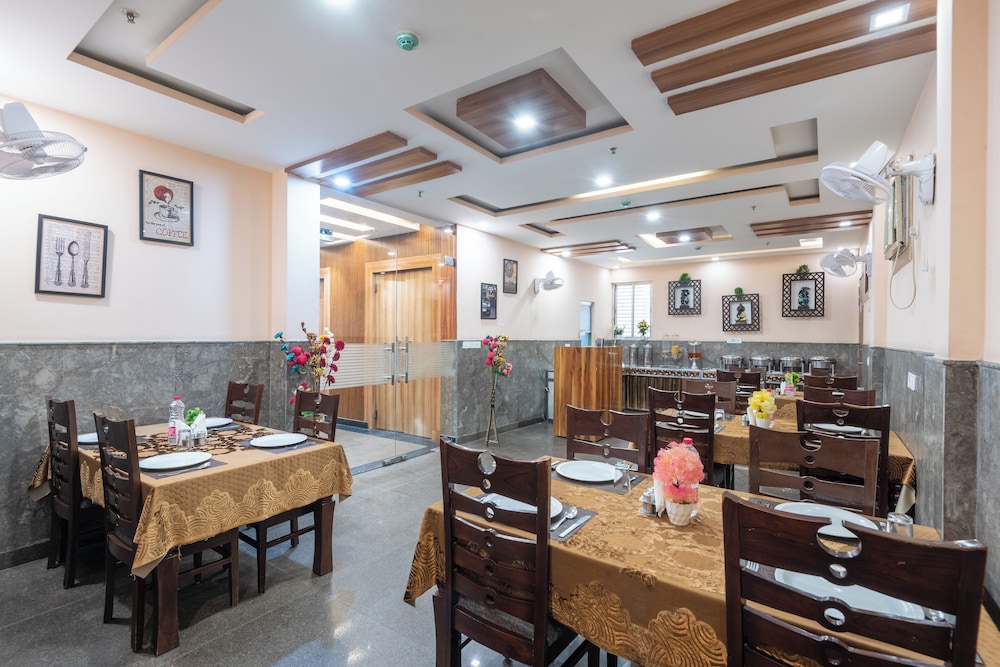 royal inn igi airport
