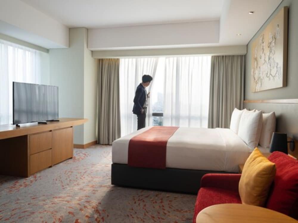 Holiday Inn & Suites Jakarta Gajah Mada by IHG