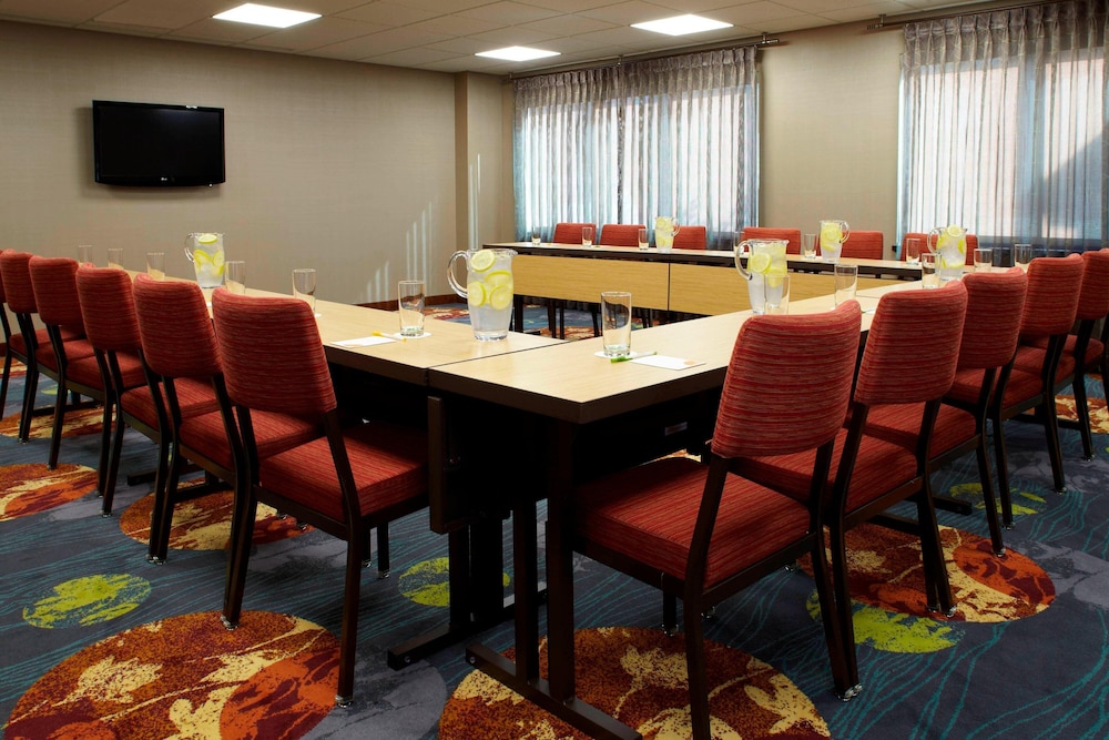 Courtyard by Marriott Buffalo Amherst/University