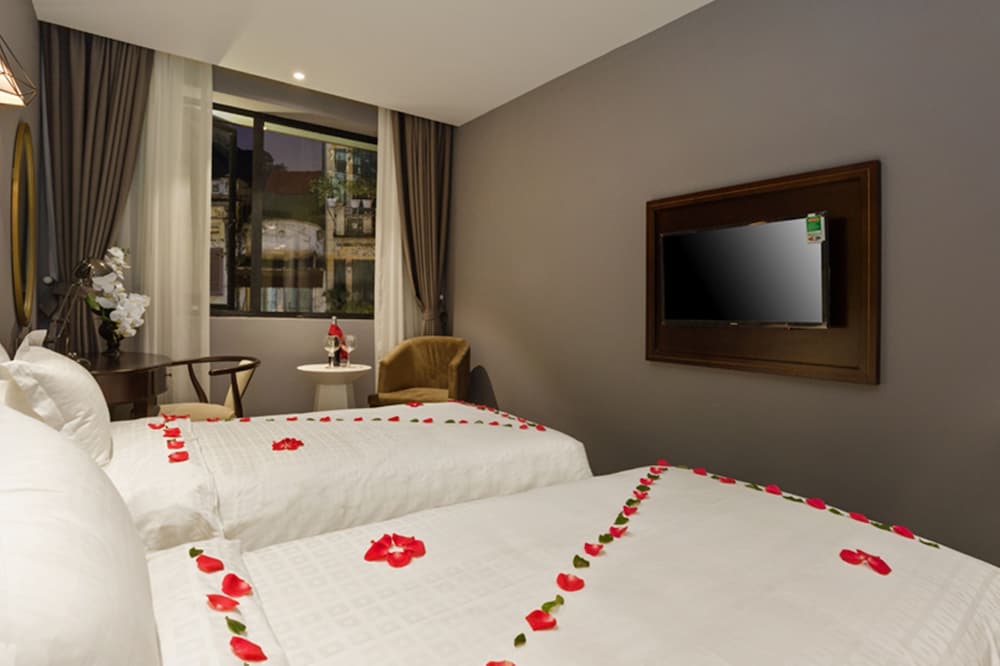 Hanoi La Storia Hotel