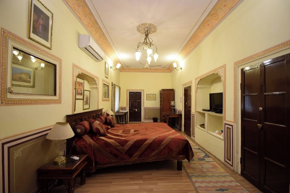 Hari Mahal Palace by Pachar Group