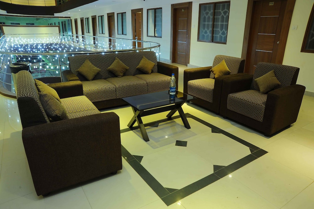 Shanthi Castle International Premium Hotel