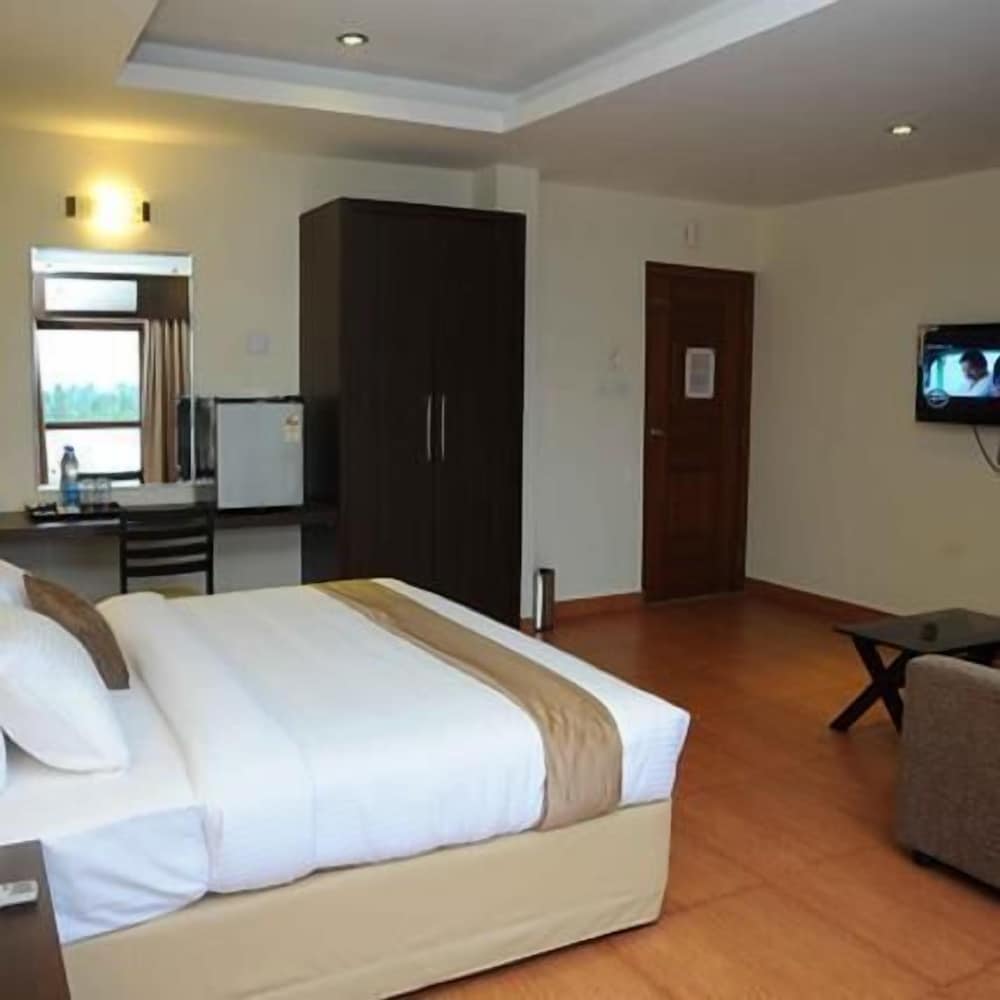 Shanthi Castle International Premium Hotel