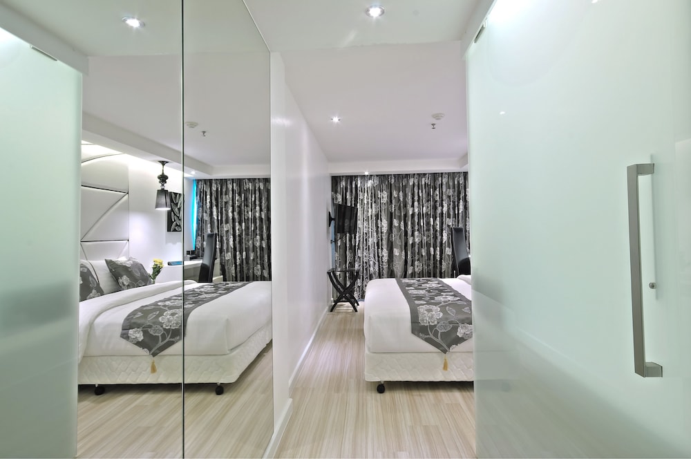 Sukhumvit Suites Hotel