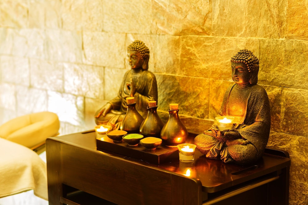 Crowne Plaza Ahmedabad City Centre, an IHG Hotel