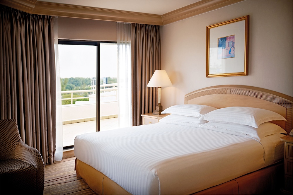 Dorsett Grand Subang