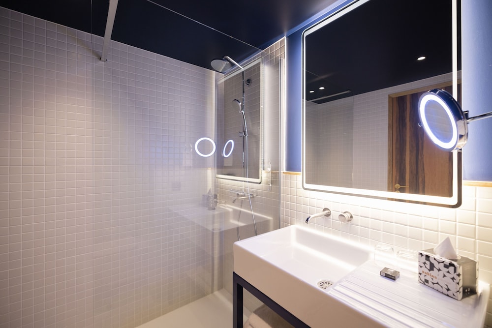 KOPSTER Hotel Residence Paris Colombes